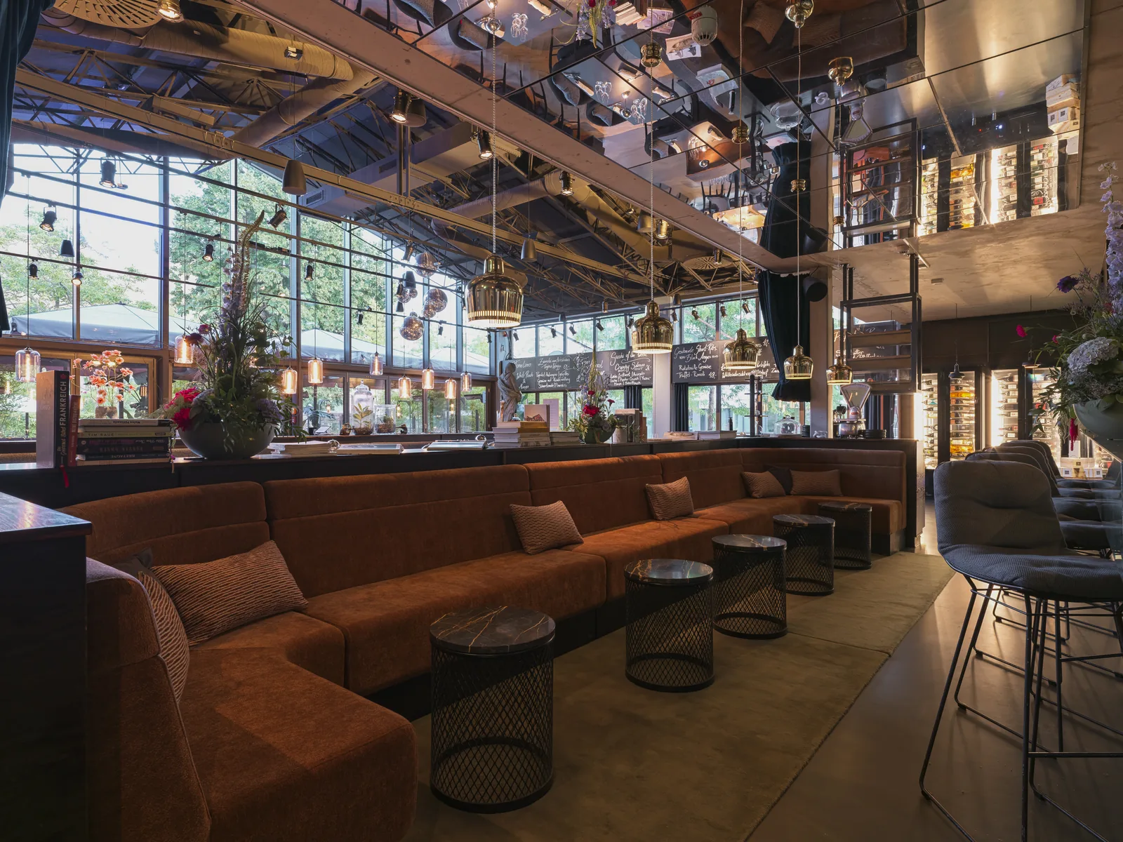Lounge an der Bar
